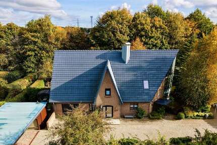 Haus Mildstedt - 8 Zimmer, 228 m&sup2;, 645.000&euro; | Angebot:26757097