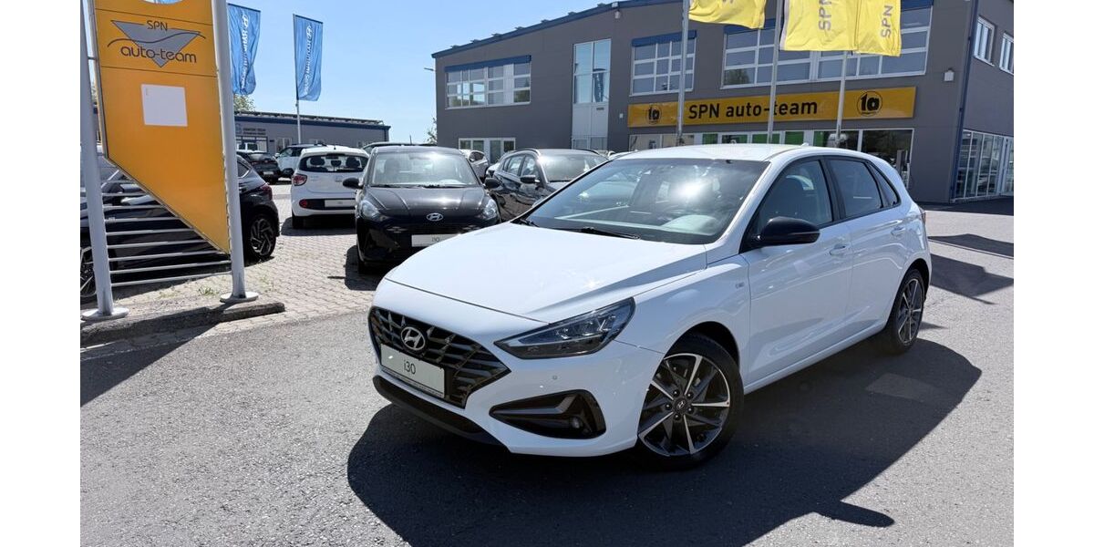 Hyundai i30 87.360 km 18.900 &euro; Laufeld 54533