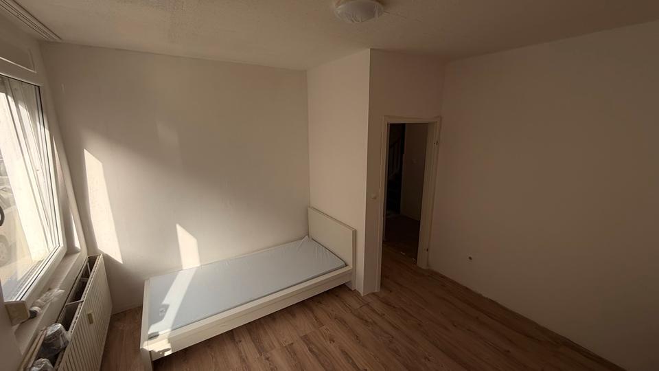 Erdgeschoßwohnung Ludwigshafen am Rhein Ludwigshafen-Hemshof - 3 Zimmer, 64 m&sup2;, 800&euro; | Angebot:25973236