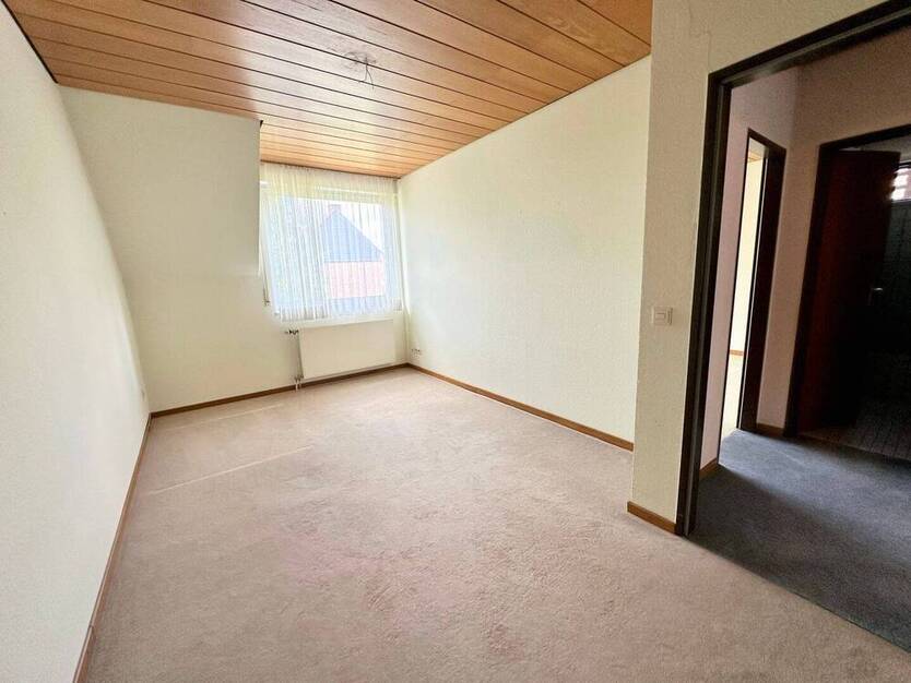 Familienfreundliches Reihenendhaus: 4 SchlafZimmer, Garten, Garage mit viel Platz & Potenzial