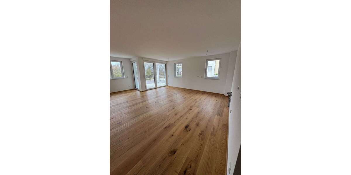 Etagenwohnung Plüderhausen - 4 Zimmer, 106 m&sup2;, 1.300&euro; | Angebot:26858469