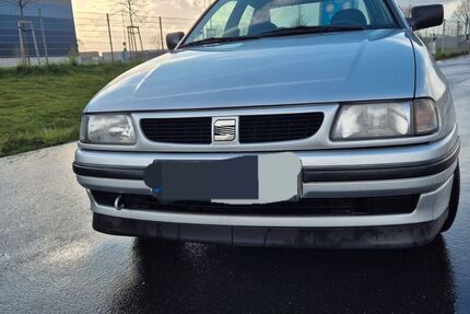 Seat Cordoba 63.300 km 1.900 &euro; GREVENBROICH 41517