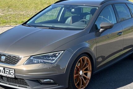 Seat Leon 119.300 km 12.750 &euro; Essen 45355