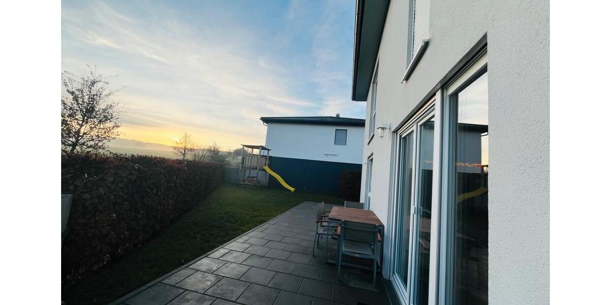 Einfamilienhaus mit Einliegerwohnung, Garage & Weitblick 5 zimmer