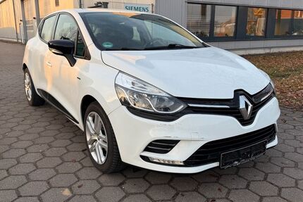 Renault Clio 69.950 km 7.190 &euro; Hamburg 20539