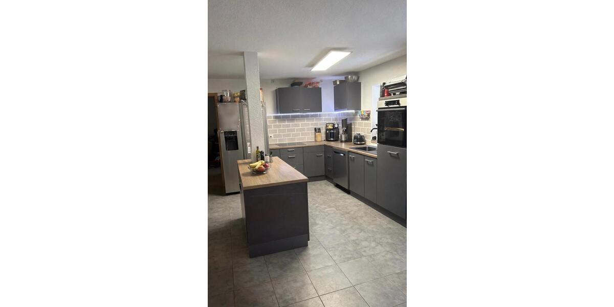 Etagenwohnung Neustadt am Rübenberge - 4 Zimmer, 140 m&sup2;, 1.200&euro; | Angebot:25569965