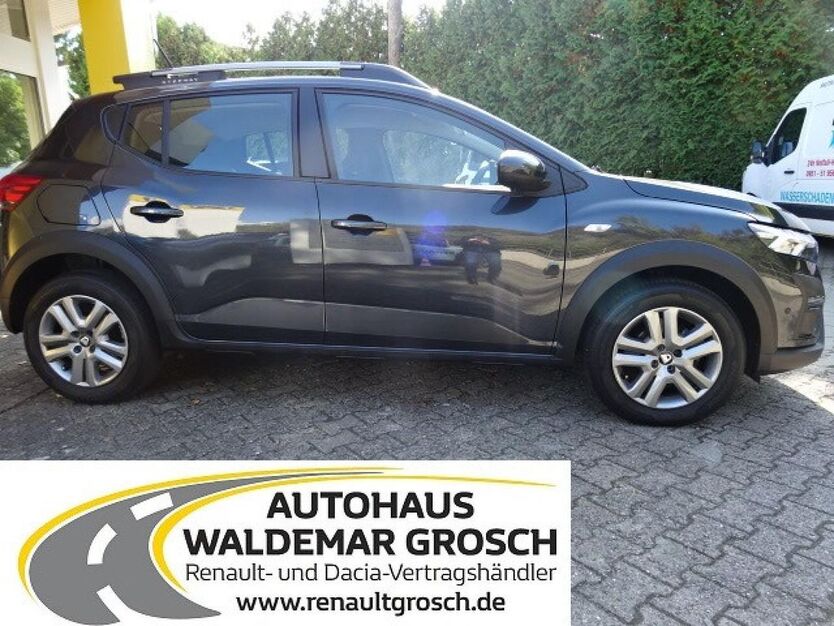 Dacia Sandero 25.898 km 13.964 € Coburg 96450