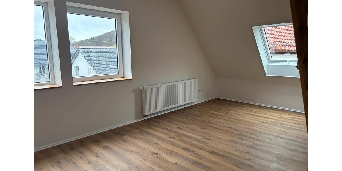Dachgeschoßwohnung Ehingen (Donau) - 4 Zimmer, 106 m&sup2;, 990&euro; | Angebot:25405938