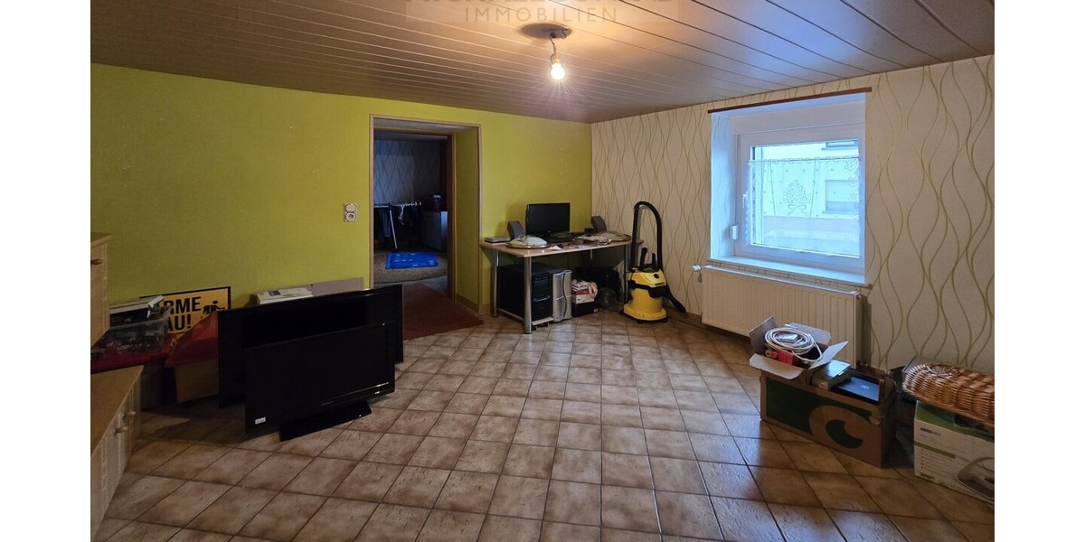 Modernisiertes Einfamilienhaus mit Einliegerwohnung Schmelz zentral - Einfamilienhaus Schmelz | Angebot:27010373