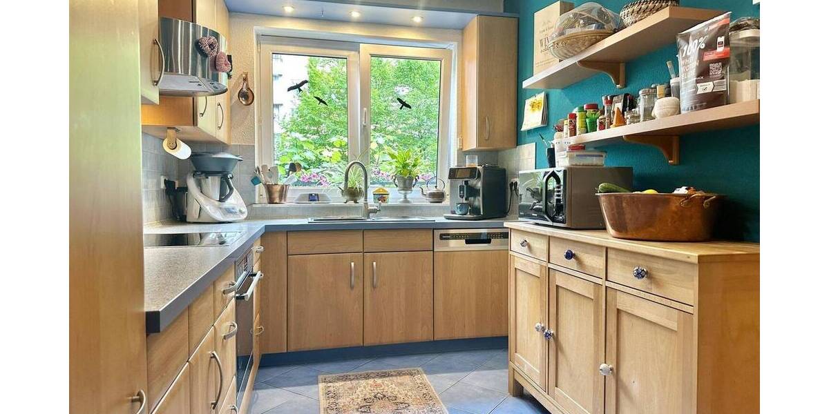 Einziehen und wohlfühlen! - 2 Familienhaus inkl. Garage - gesuchte Wohnlage 6 zimmer