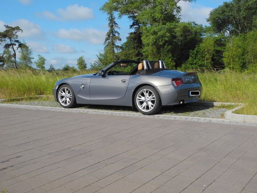 BMW Z4 98.800 km 12.900 € Horn - Bad Meinberg 32805