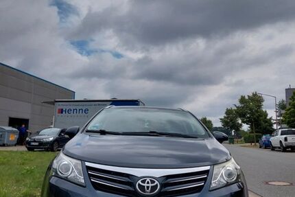 Toyota Avensis 241.000 km 6.990 &euro; Stuhr 28816