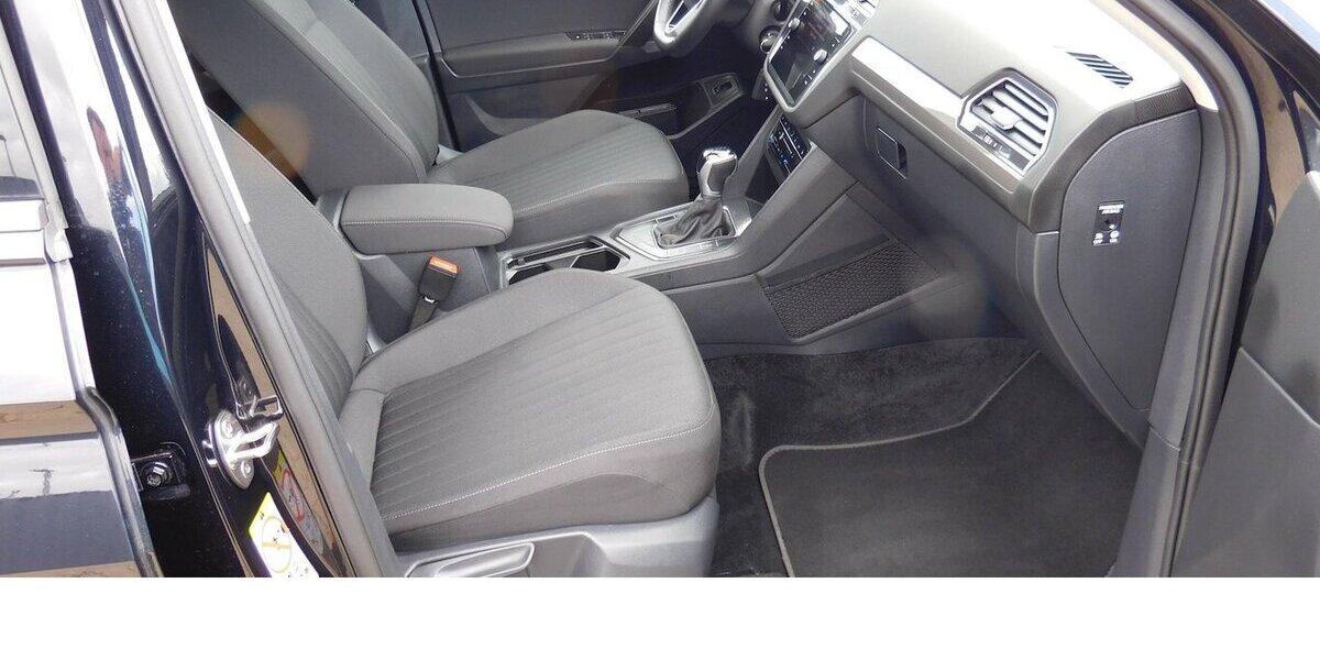 VW Tiguan Allspace 1.5 TSI Life 7 Sitze Navi DSG 30.900 km 28.990 &euro; Vordorf 38533