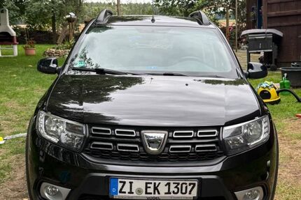 Dacia Sandero 79.100 km 8.900 &euro; Grosshennersdorf 02747