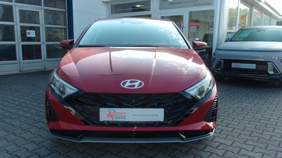 i20