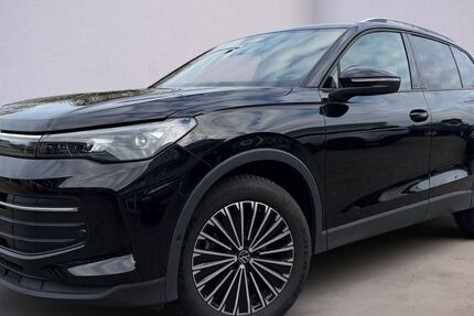 VW Tiguan 20.000 km 35.660 &euro; Bargteheide 22941