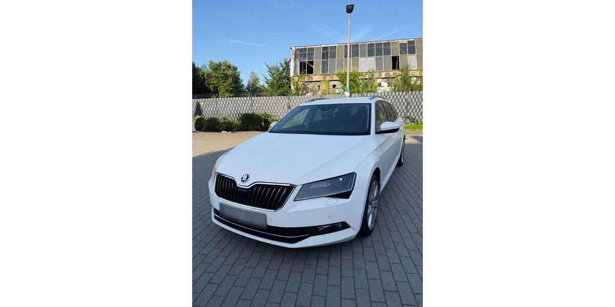 Skoda Superb 190.700 km 9.500 &euro; Paderborn 33102