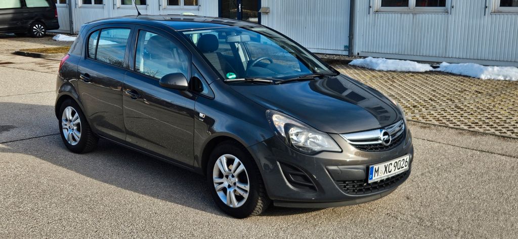 Opel Corsa 99.120 km 5.200 &euro; München 80937