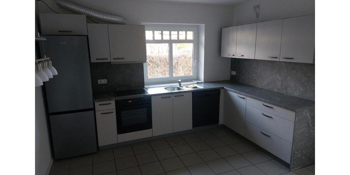 Etagenwohnung Tarp - 3 Zimmer, 100 m&sup2;, 1.170&euro; | Angebot:25309428