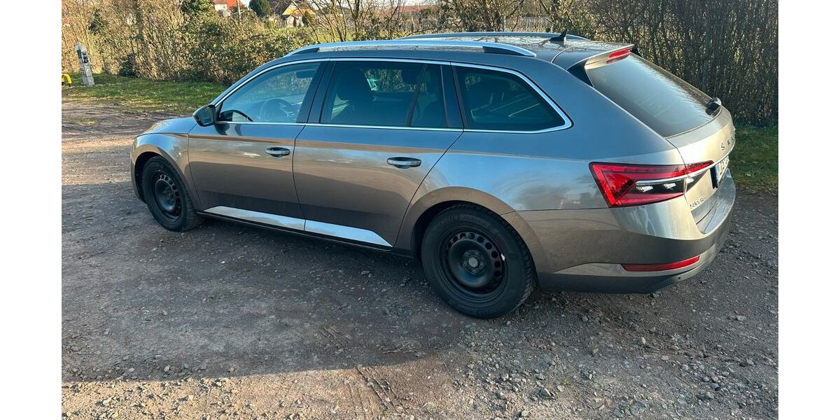 Skoda Superb 49.000 km 27.000 &euro; Guntersblum 67583