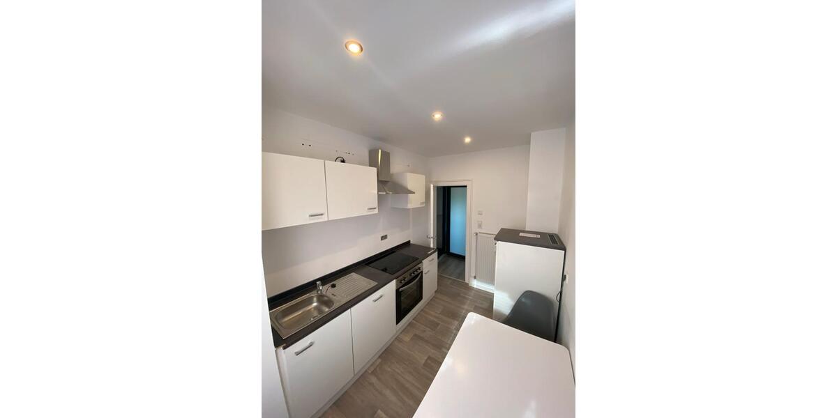 Etagenwohnung Rinteln - 3 Zimmer, 100 m&sup2;, 440&euro; | Angebot:26277734