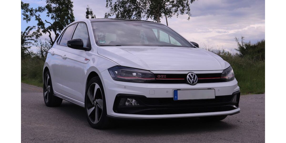 VW Polo 99.200 km 16.990 &euro; Büren 33142