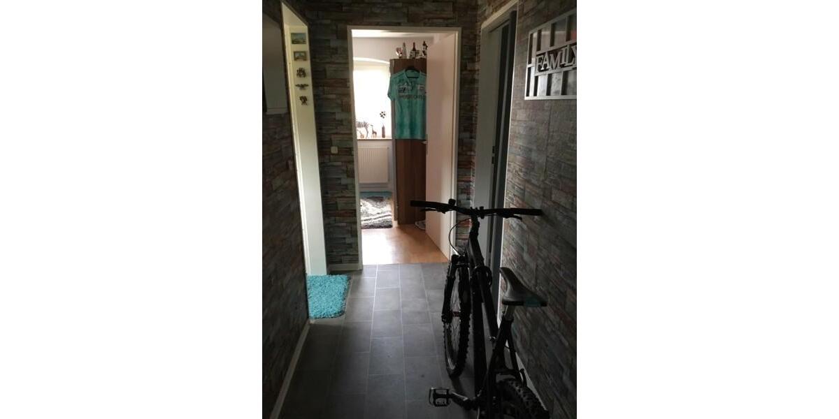 Dachgeschoßwohnung Petersberg - 2 Zimmer, 36 m&sup2;, 409&euro; | Angebot:26657705