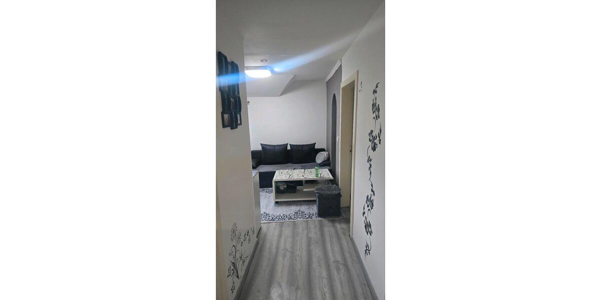 Wohnung 3.5 Zimmer mit Garten und Gartenhaus 3.5 zimmer