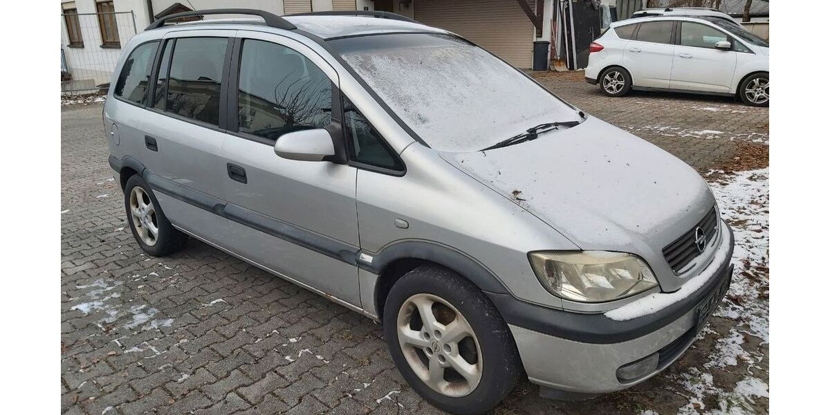 Opel Zafira 234.865 km 999 &euro; Putzbrunn 85640