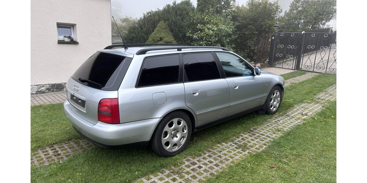 Audi A4 Avant 240.000 km 2.999 € Weischlitz 08538