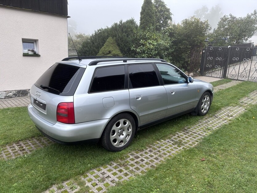 Audi A4 Avant 240.000 km 2.999 € Weischlitz 08538