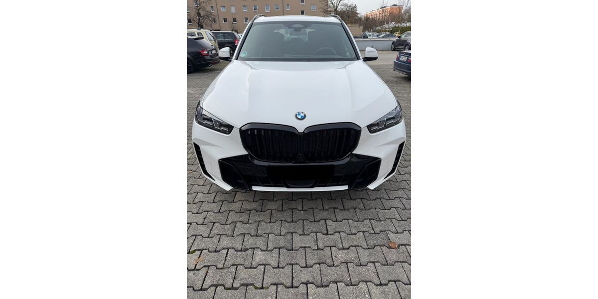 BMW X5 10.750 km 76.490 &euro; München 80689