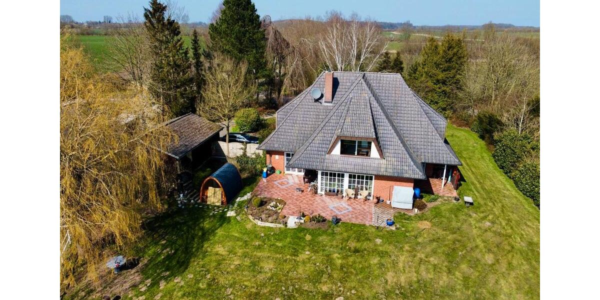 Einfamilienhaus Struxdorf - 9 Zimmer, 257 m&sup2;, 890.000&euro; | Angebot:27153455