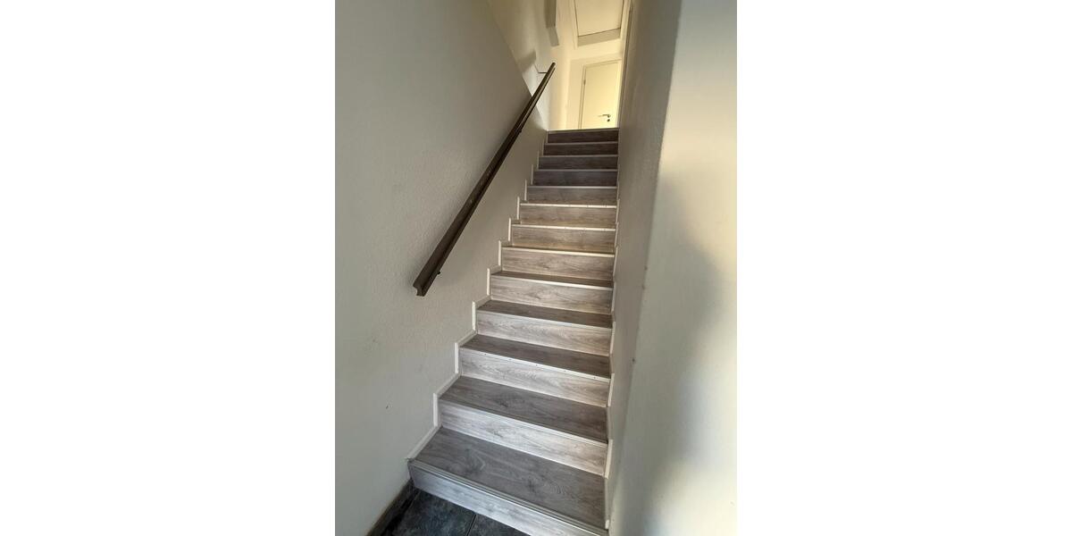 Reihenhaus Garbsen - 3 Zimmer, 73 m&sup2;, 1.200&euro; | Angebot:26385958