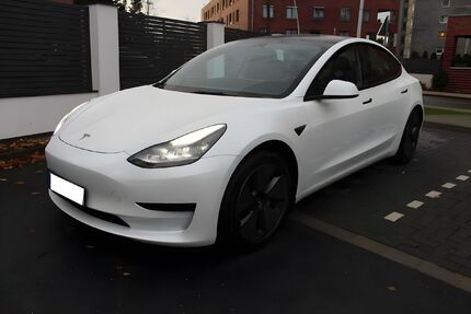 Tesla Model 3 50.000 km 25.490 &euro; Kirchberg/Untermitterdorf 94259