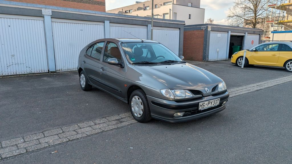 Renault Megane 68.000 km 4.499 &euro; Erkelenz 41812