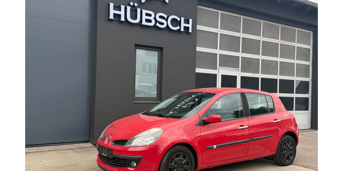 Renault Clio 82.000 km 2.999 &euro; Kassel 34123