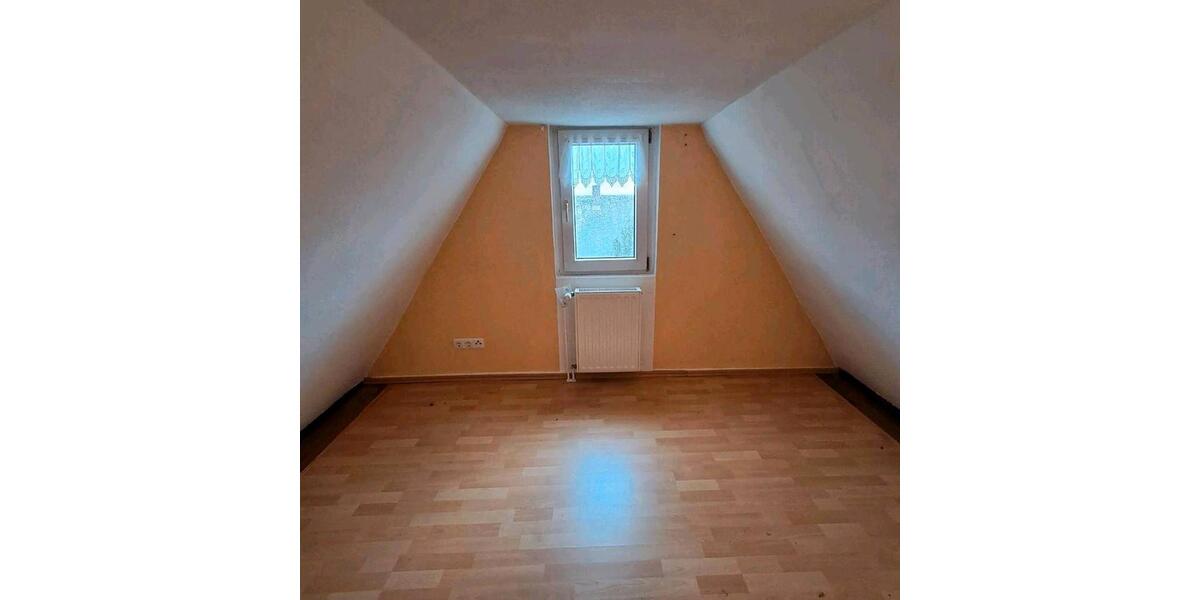 Doppelhaushälfte Wermsdorf - 3.5 Zimmer, 95 m&sup2;, 220.000&euro; | Angebot:26236457