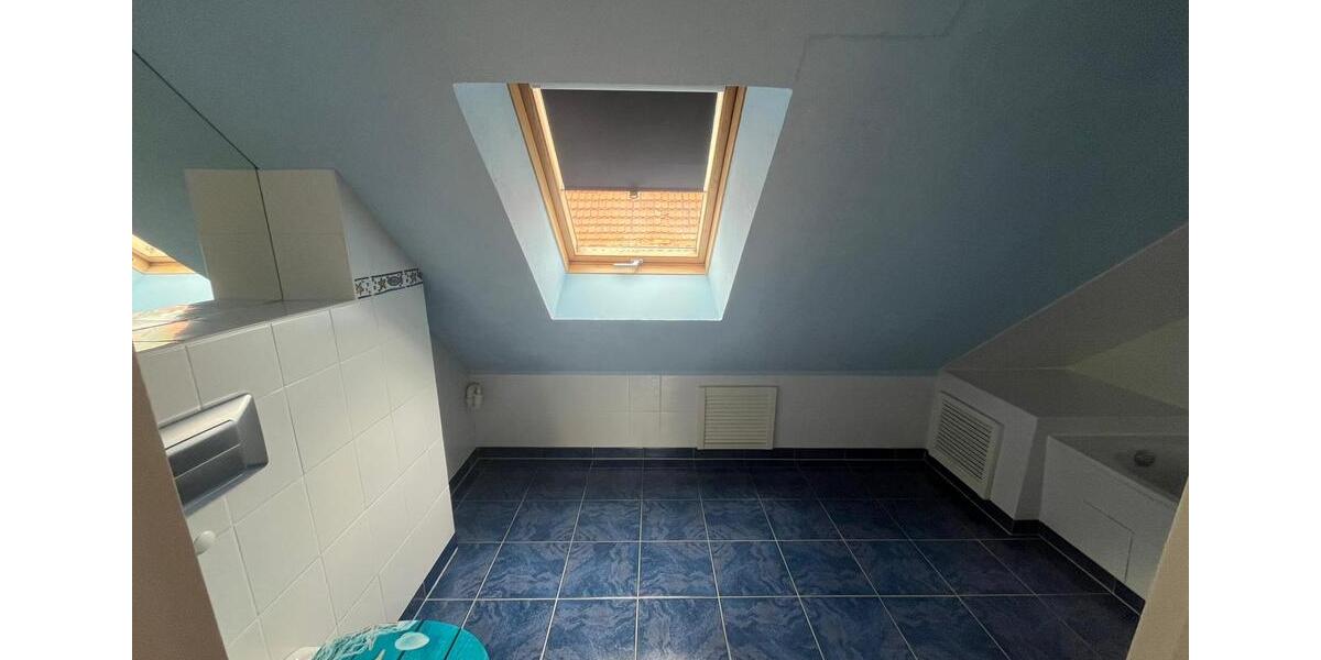 Dachgeschoßwohnung Tangerhütte - 2 Zimmer, 71 m&sup2;, 390&euro; | Angebot:26236715