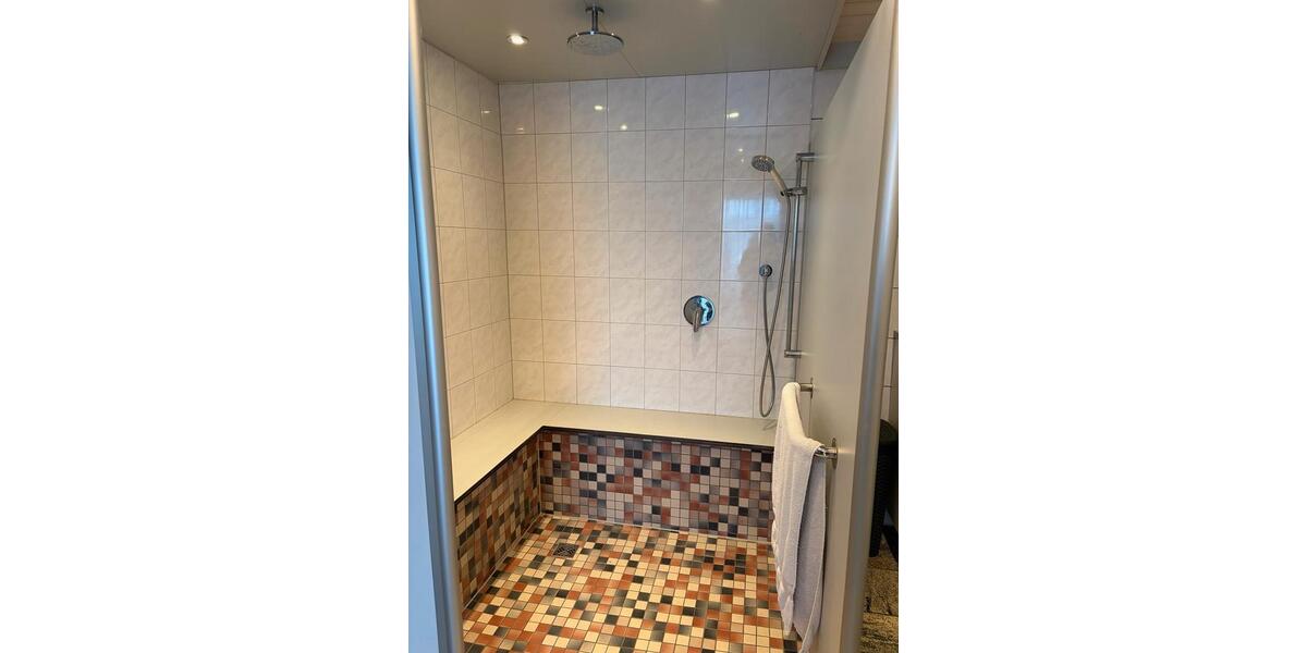 Einfamilienhaus Pfreimd - 1 Zimmer, 300 m&sup2;, 690.000&euro; | Angebot:26640058
