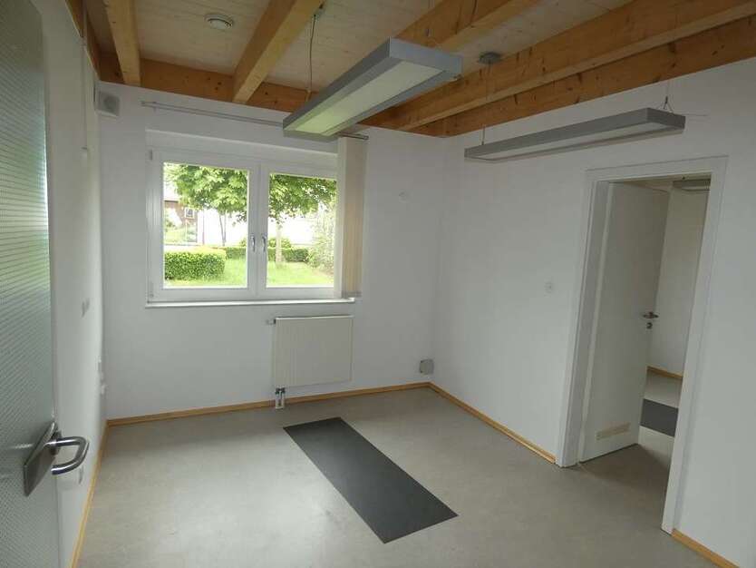 Büro in Stimpfach Weipertshofen 710 € 80 m²