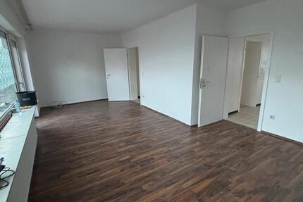 Haus Bornheim - 3 Zimmer, 100 m&sup2;, 1.650&euro; | Angebot:25409767