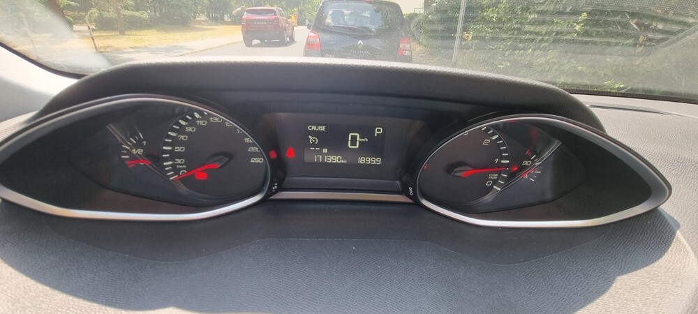 Peugeot 308 SW 171.450 km 10.000 € Hanau 63450