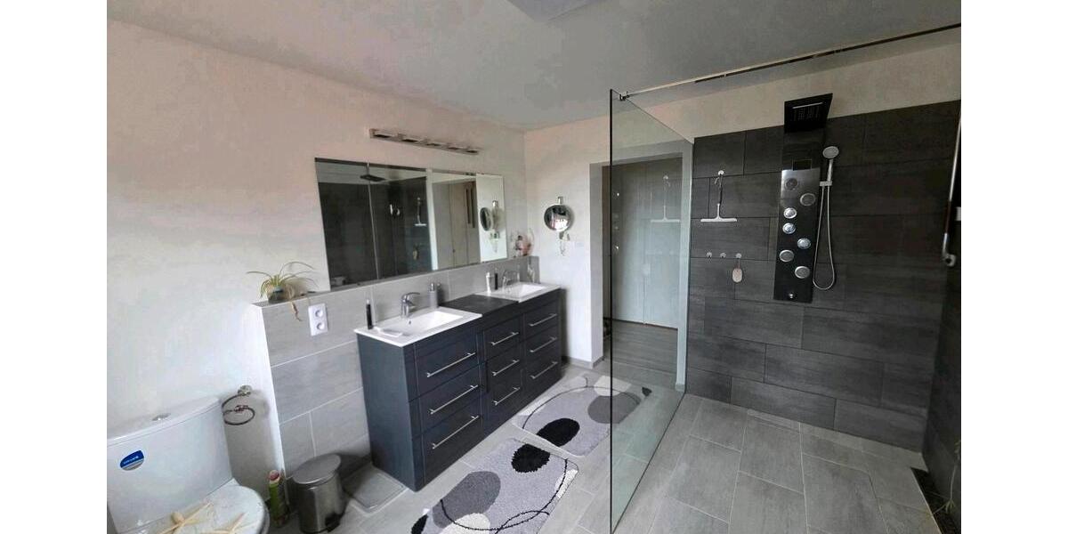 Einfamilienhaus Arzberg - 7 Zimmer, 224 m&sup2;, 385.000&euro; | Angebot:25930659