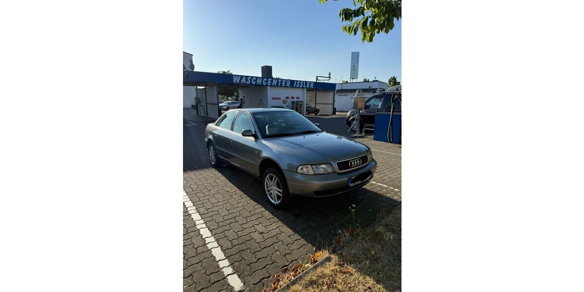 Audi A4 135.850 km 3.000 &euro; Weil am Rhein 79576