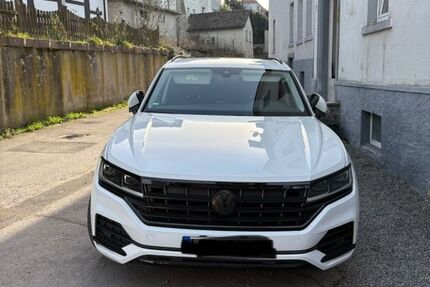 VW Touareg 141.500 km 27.998 &euro; Kalletal 32689