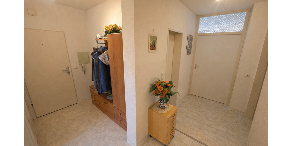 Etagenwohnung Nordenham - 3 Zimmer, 65 m&sup2;, 76.000&euro; | Angebot:25371427