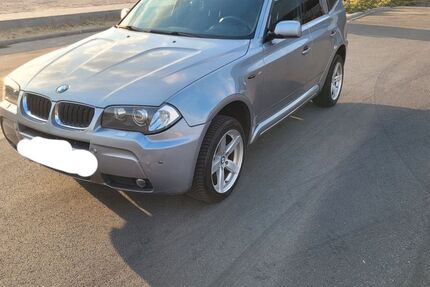 BMW X3 280.000 km 2.500 &euro; Essen 45127