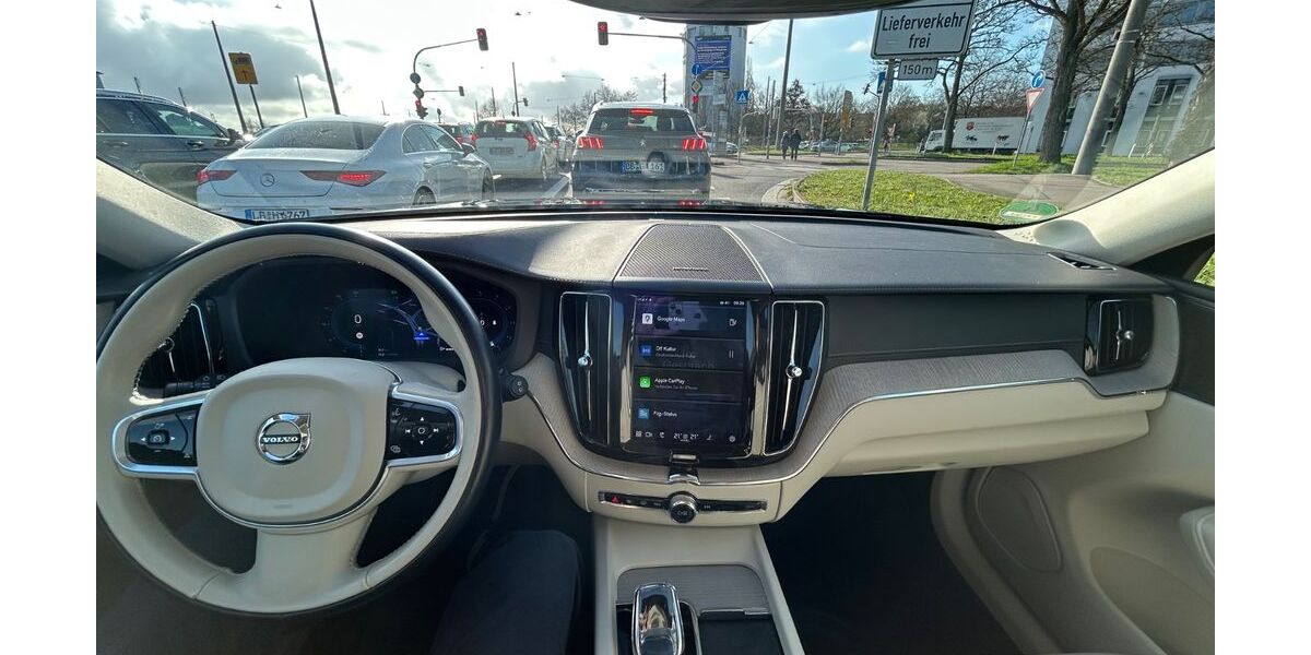 Volvo XC60 71.500 km 36.800 &euro; Stuttgart 70176