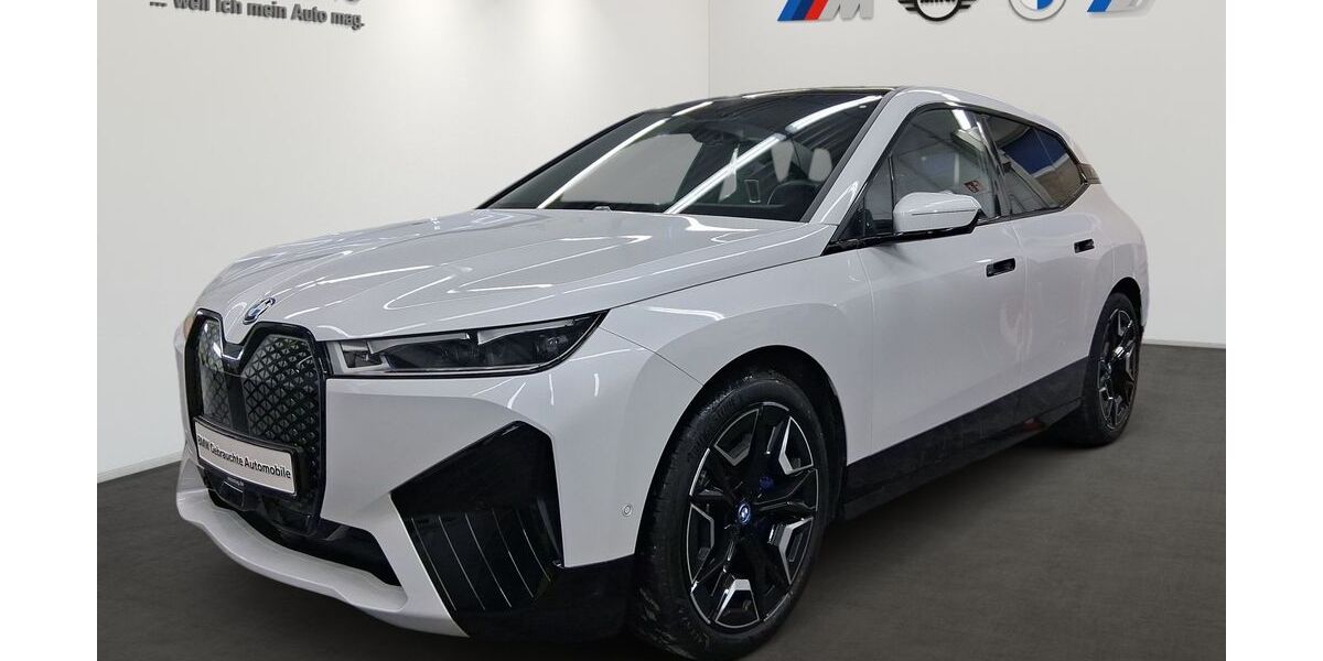 BMW iX 21.874 km 51.970 &euro; München 81827
